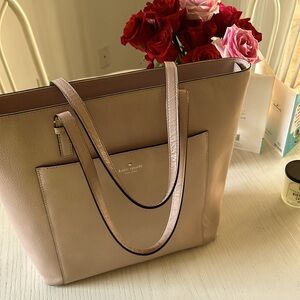 Kate Spade New York medium tote